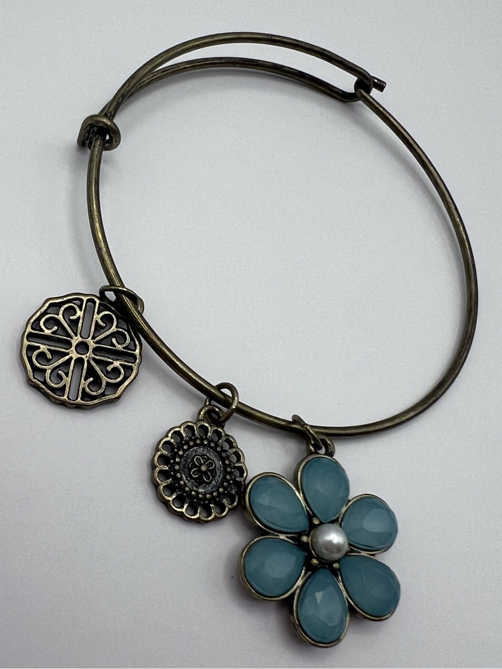 Blue Floral Charm Bangle Bracelet - Feminine Accent